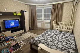1-к. квартира, ул. Хрустальная, д. 44к6