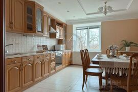 Продается 3-комн. квартира, 116,9 м²
Расположение
