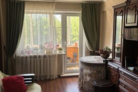 Продается 4-комн. квартира, ул. Октябрьская, д. 20

