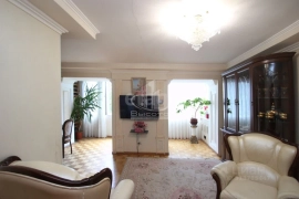 Продается 2-комн. квартира, 75 м²

