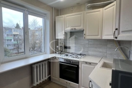 Продается 2-комн. квартира, ул. Суворова, д. 181

