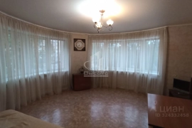 Продается 2-комн. квартира, ул. Комарова, д. 38/1

