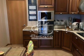 Продается 2-комн. квартира, 61 м²

