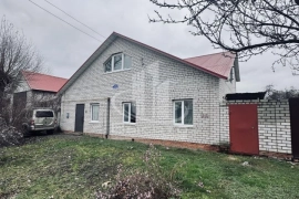 Продается 2-этажный дом, 210 м²

