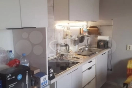 Квартира-студия, ул. Хрустальная, д. 44к3