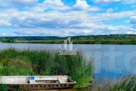 Продается участок 14 соток, с.Перемышль